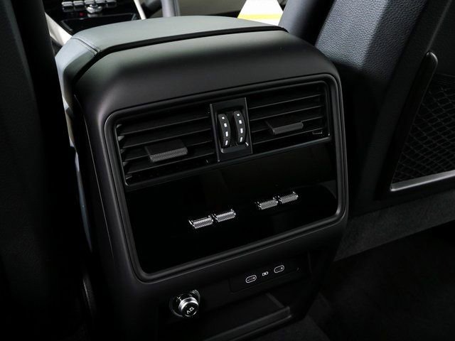 New 2026 Porsche Cayenne Coupe image 22