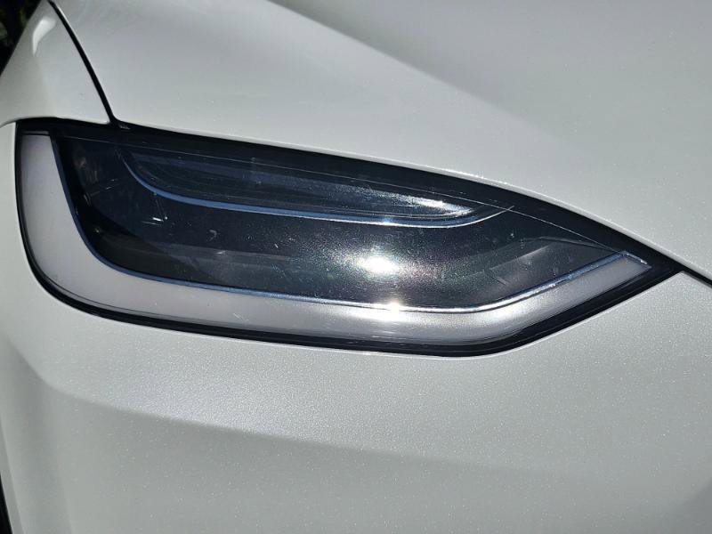 Used 2023 Tesla Model X image 25