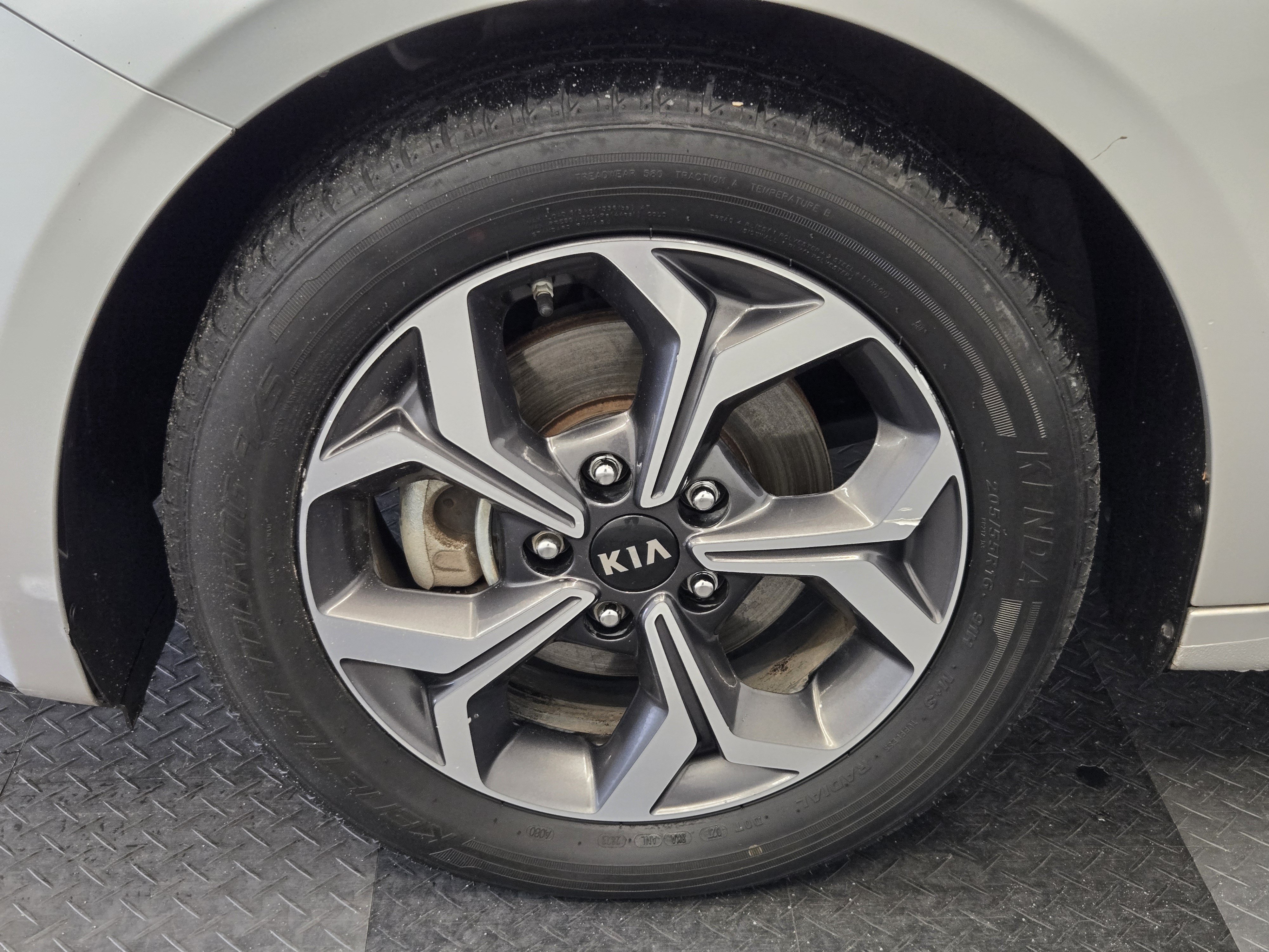 Used 2020 Kia Forte LXS FWD image 10