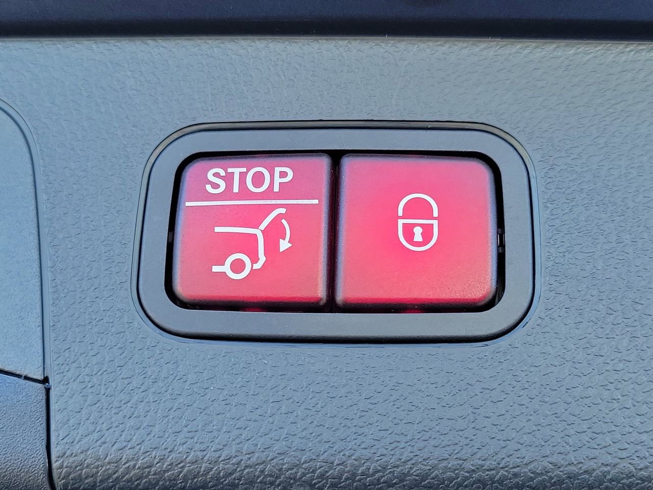 Certified 2021 Mercedes-Benz GLC 300 image 9