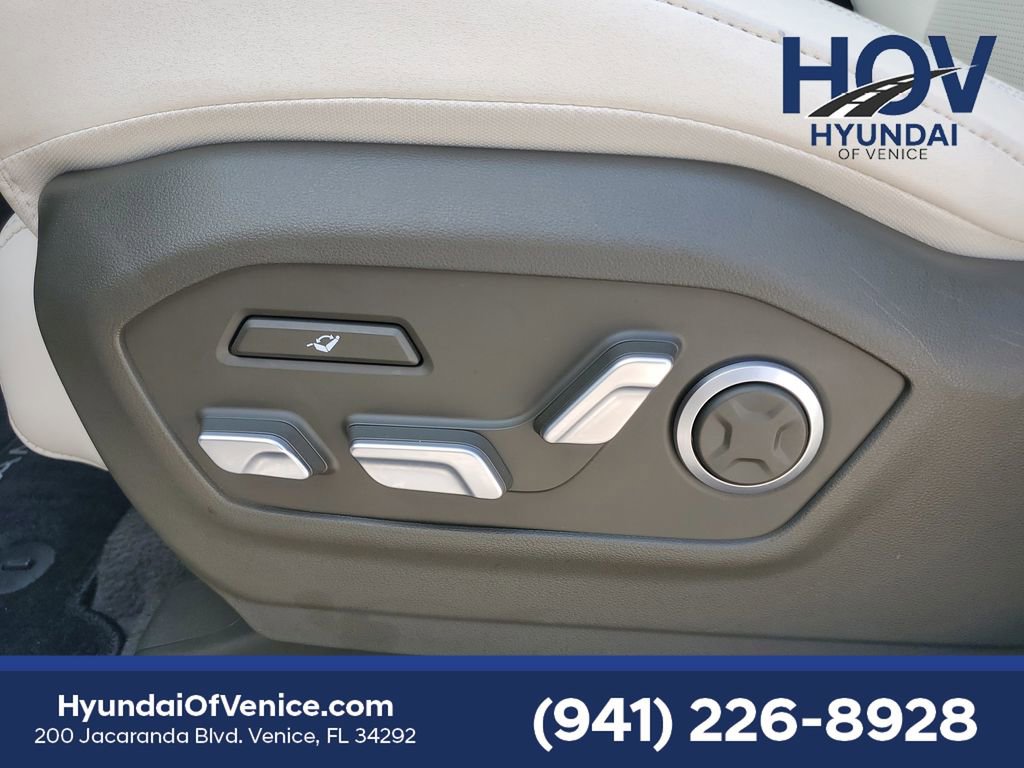 Used 2025 Hyundai Santa Fe Calligraphy image 23