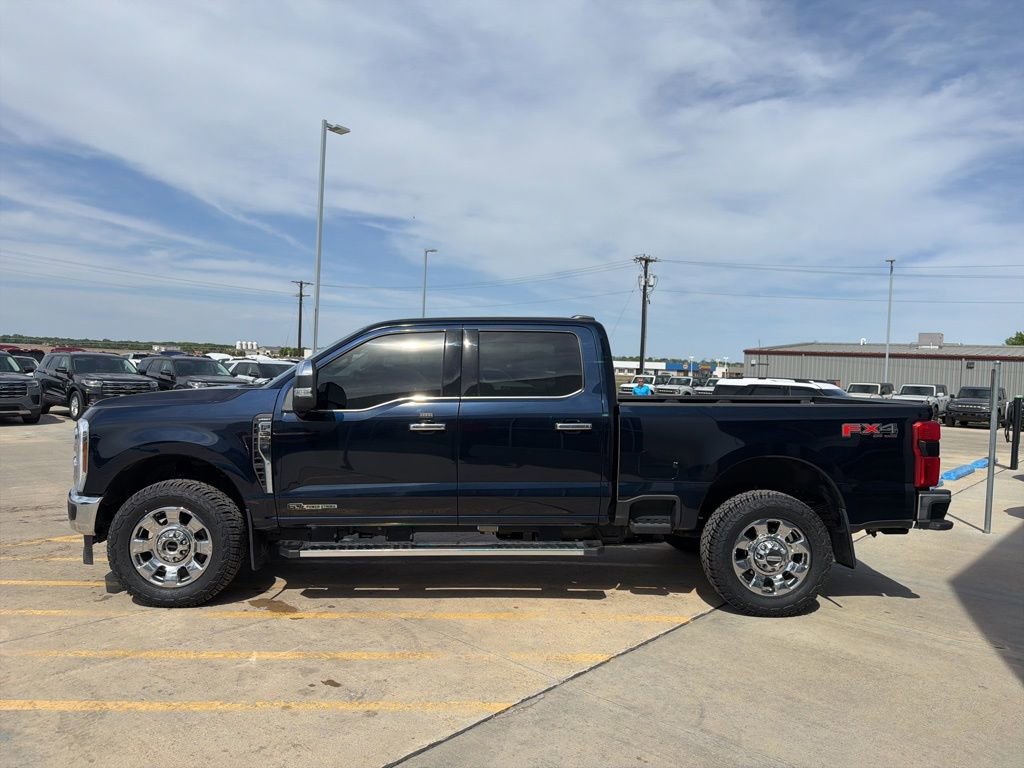 Used 2025 Ford F350 Lariat w/ Chrome Package AWD/4WD image 4