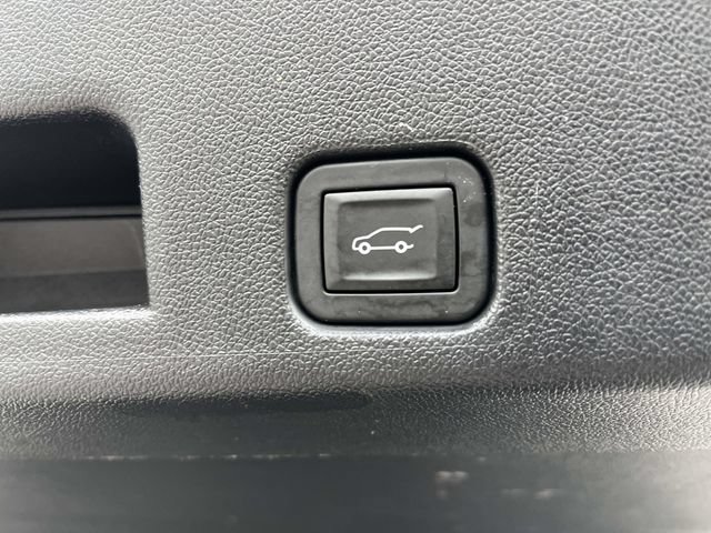 Certified 2024 Chevrolet Traverse LT FWD image 13