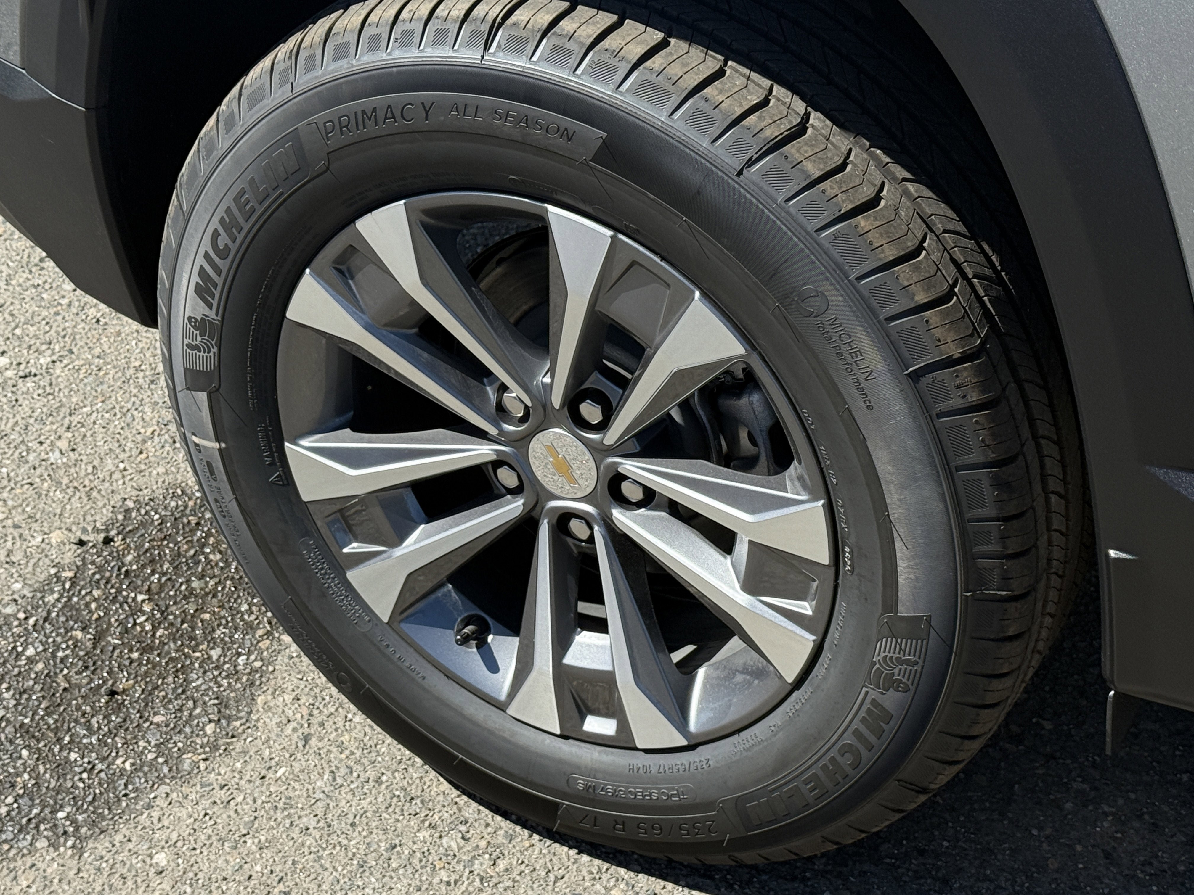 New 2026 Chevrolet Equinox LT w/ Safety and Technology Package AWD/4WD image 28