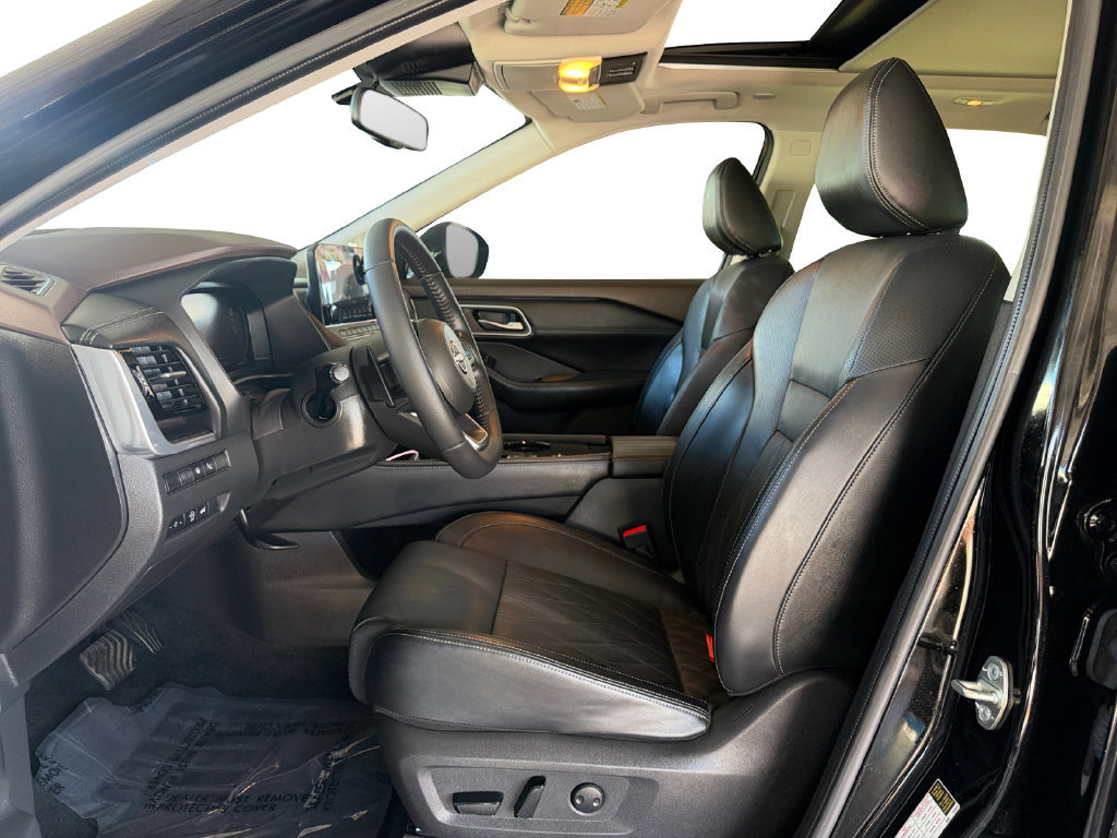 Used 2023 Nissan Rogue Platinum w/ Platinum Premium Package FWD image 10