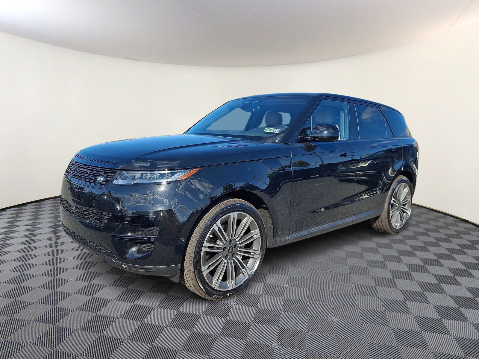 New 2025 Land Rover Range Rover Sport SE