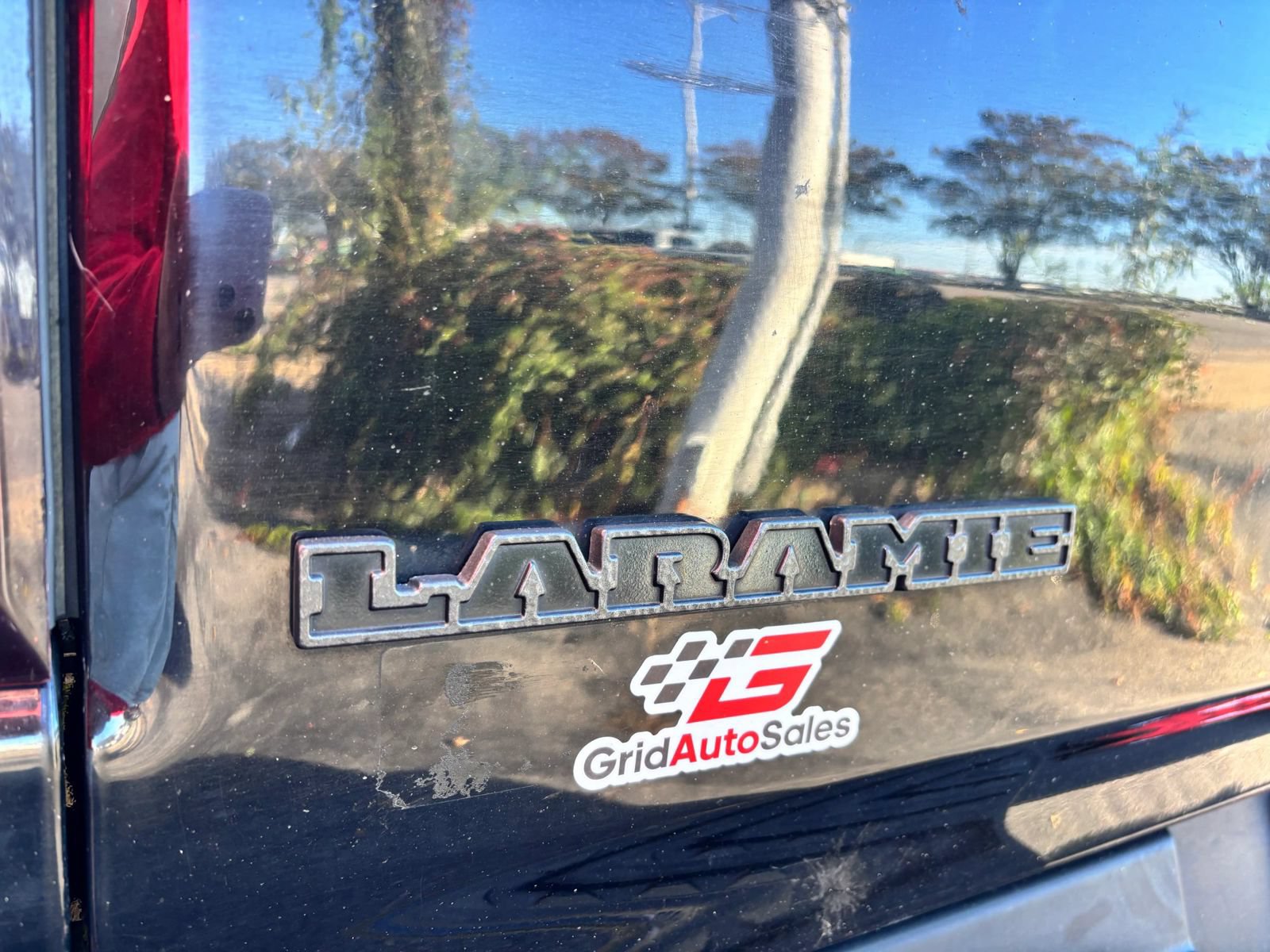 Used 2019 RAM 1500 Laramie AWD/4WD image 12