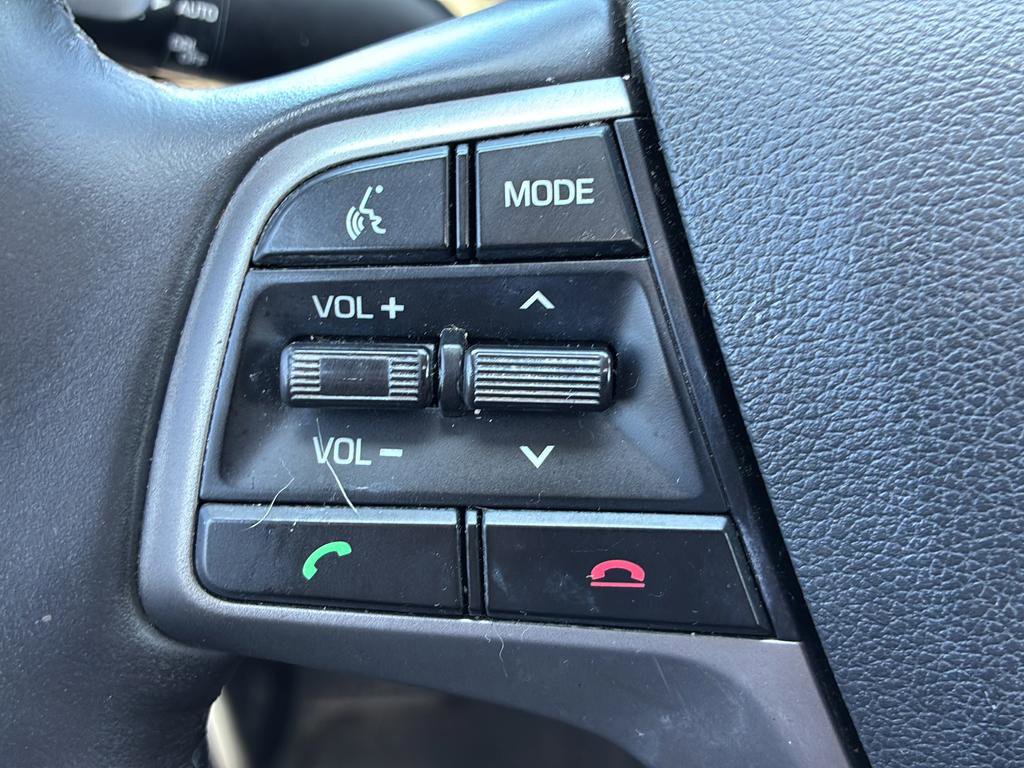 Used 2017 Hyundai Elantra Value Edition image 36
