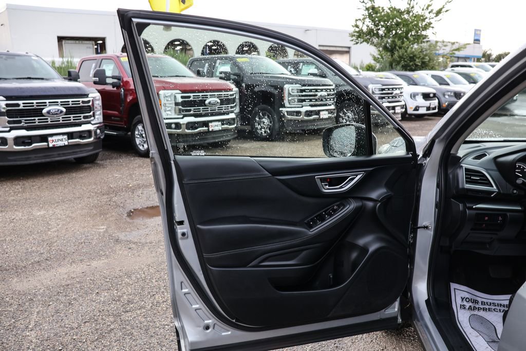 Used 2021 Subaru Forester Premium image 31