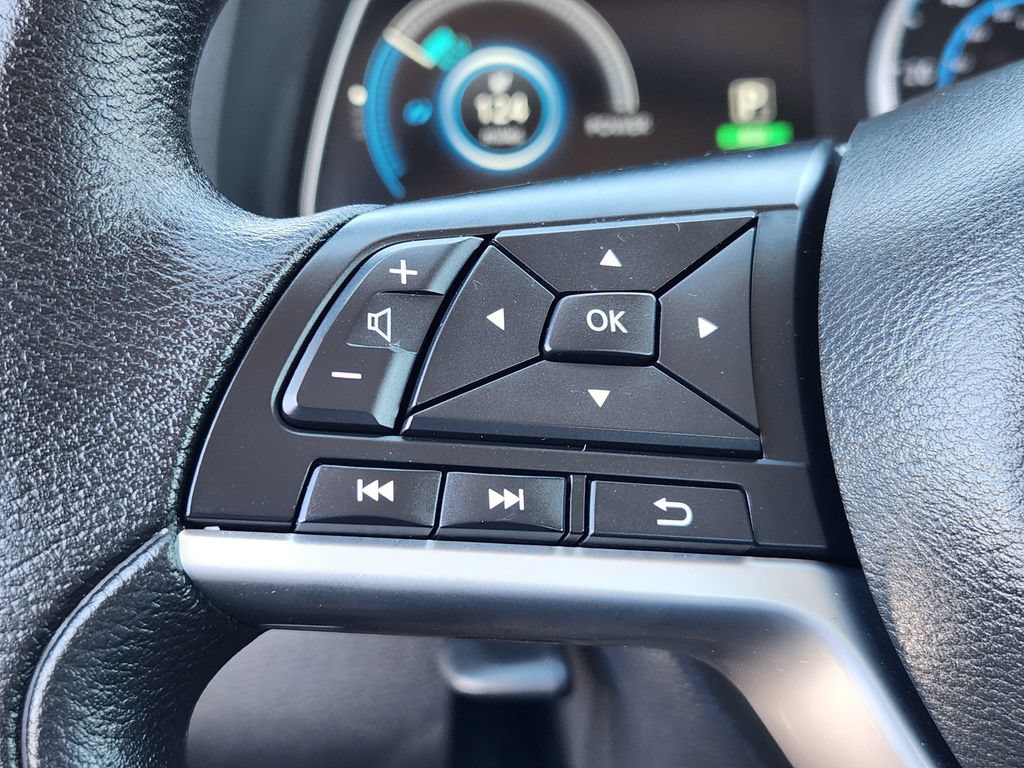 Certified 2025 Nissan Leaf S FWD image 21