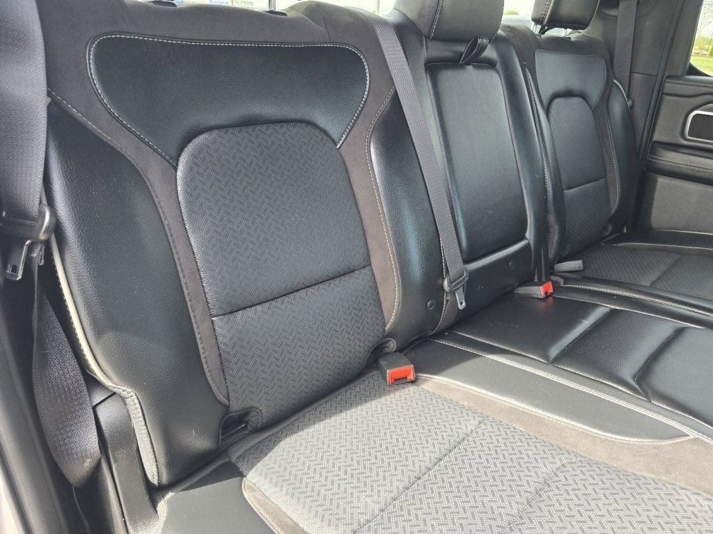 Used 2024 RAM 1500 Laramie AWD/4WD image 25