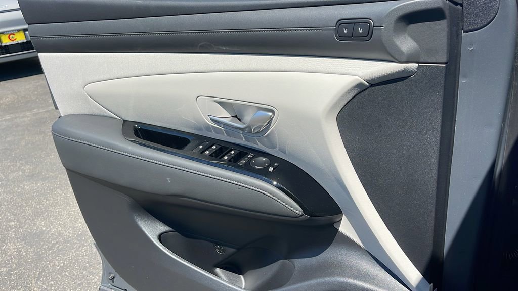 New 2025 Hyundai Tucson Limited image 25