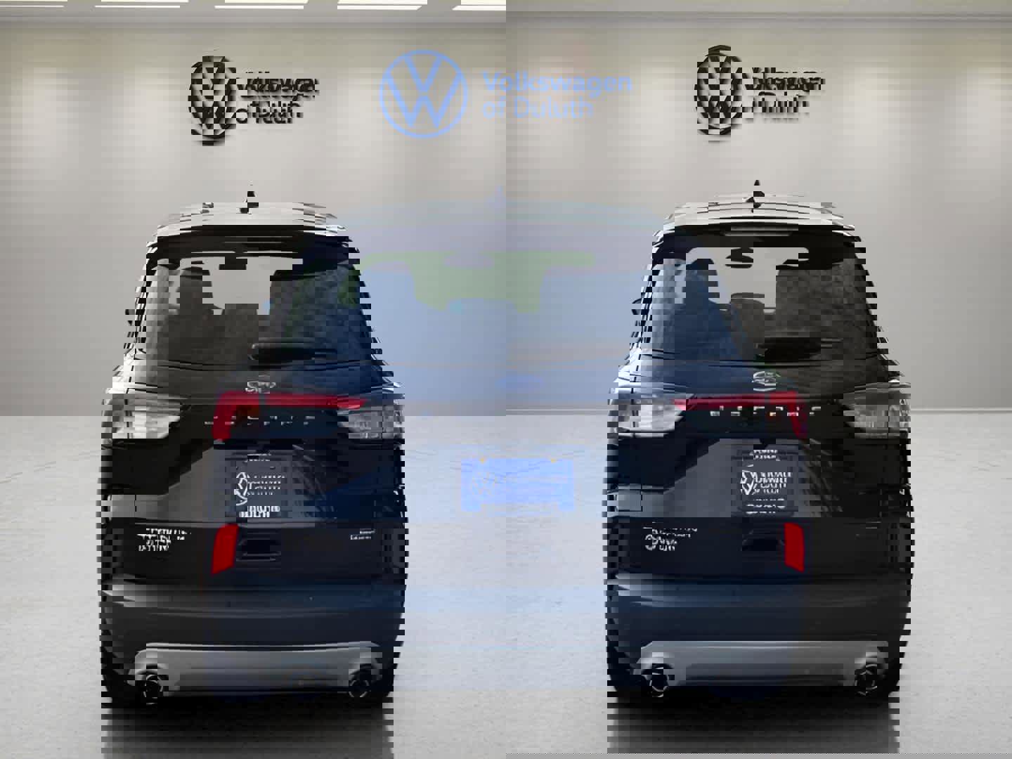 Used 2021 Ford Escape Titanium image 4