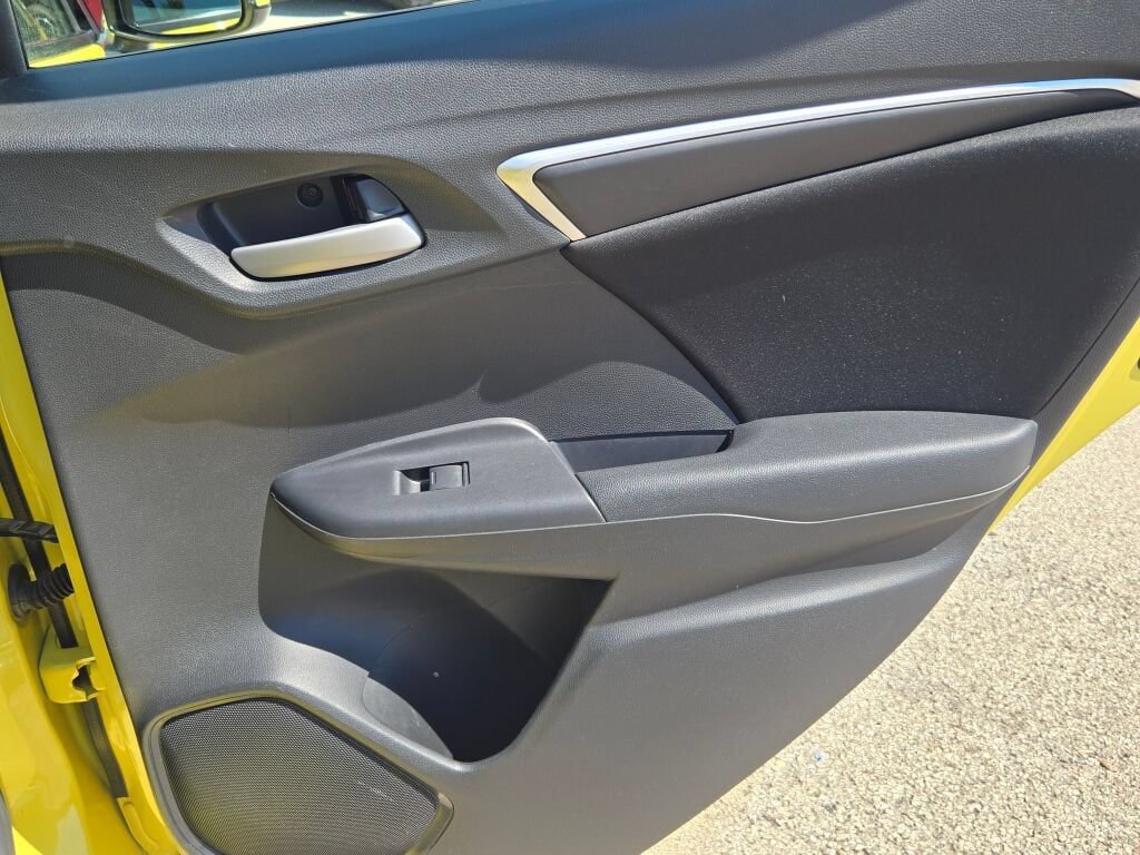 Used 2015 Honda Fit LX image 9