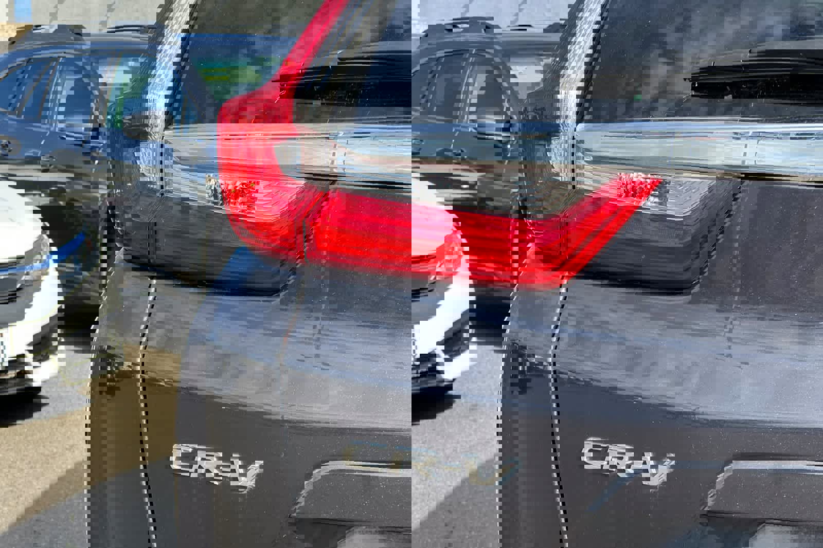 Used 2018 Honda CR-V EX image 29