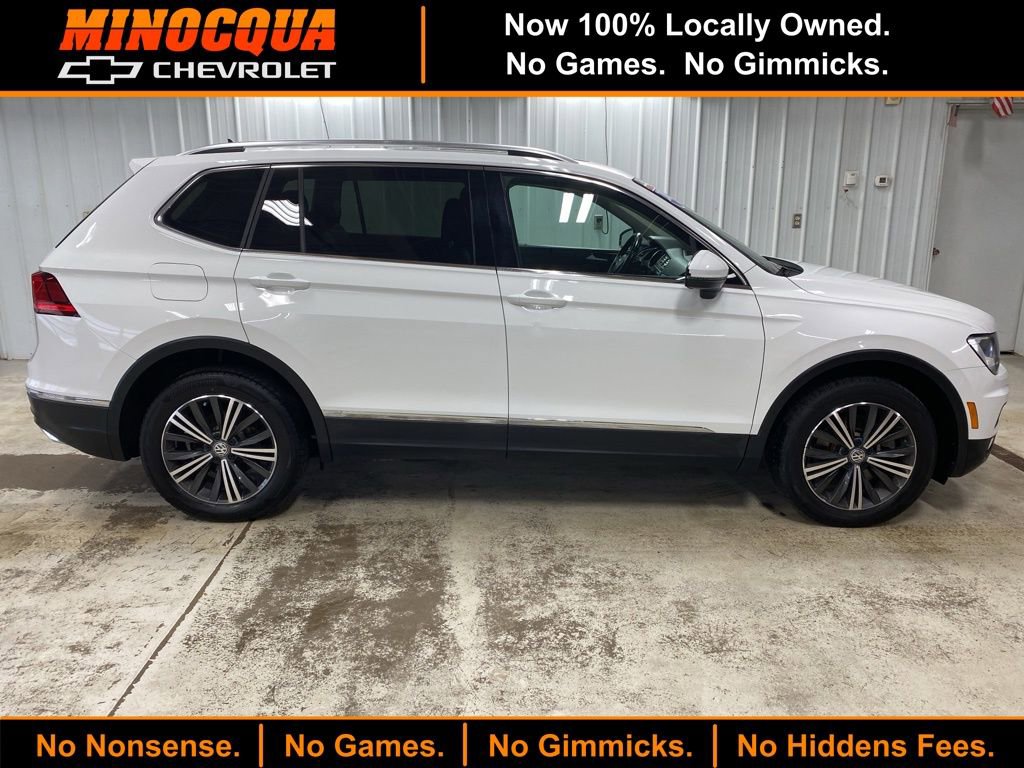 Used 2018 Volkswagen Tiguan SEL w/ 3rd Row Seat Package image 1