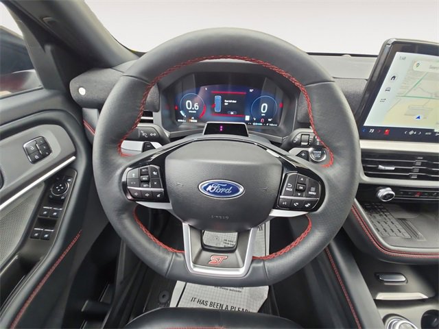 Used 2025 Ford Explorer ST image 12
