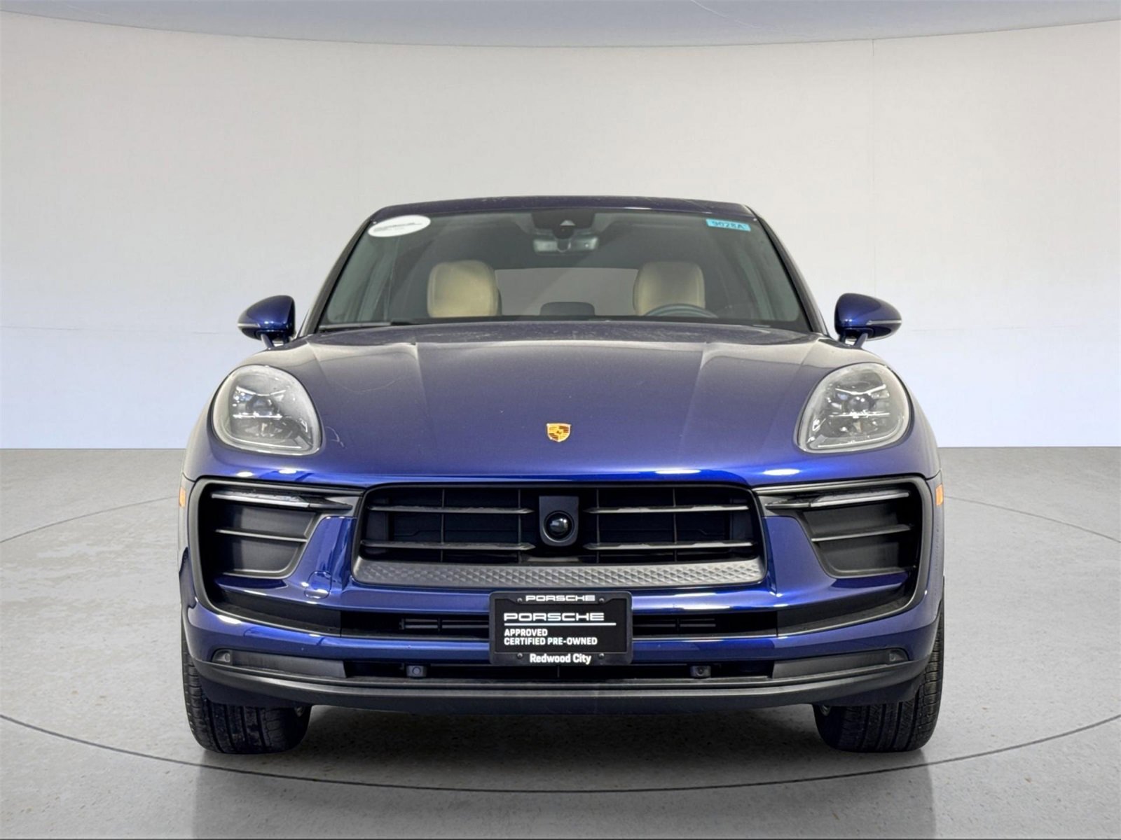 Used 2025 Porsche Macan image 11