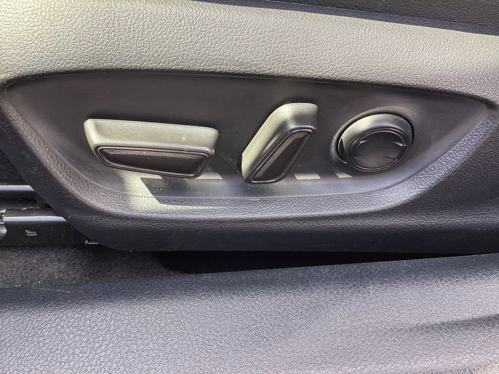 Used 2024 Toyota Camry XSE FWD image 13