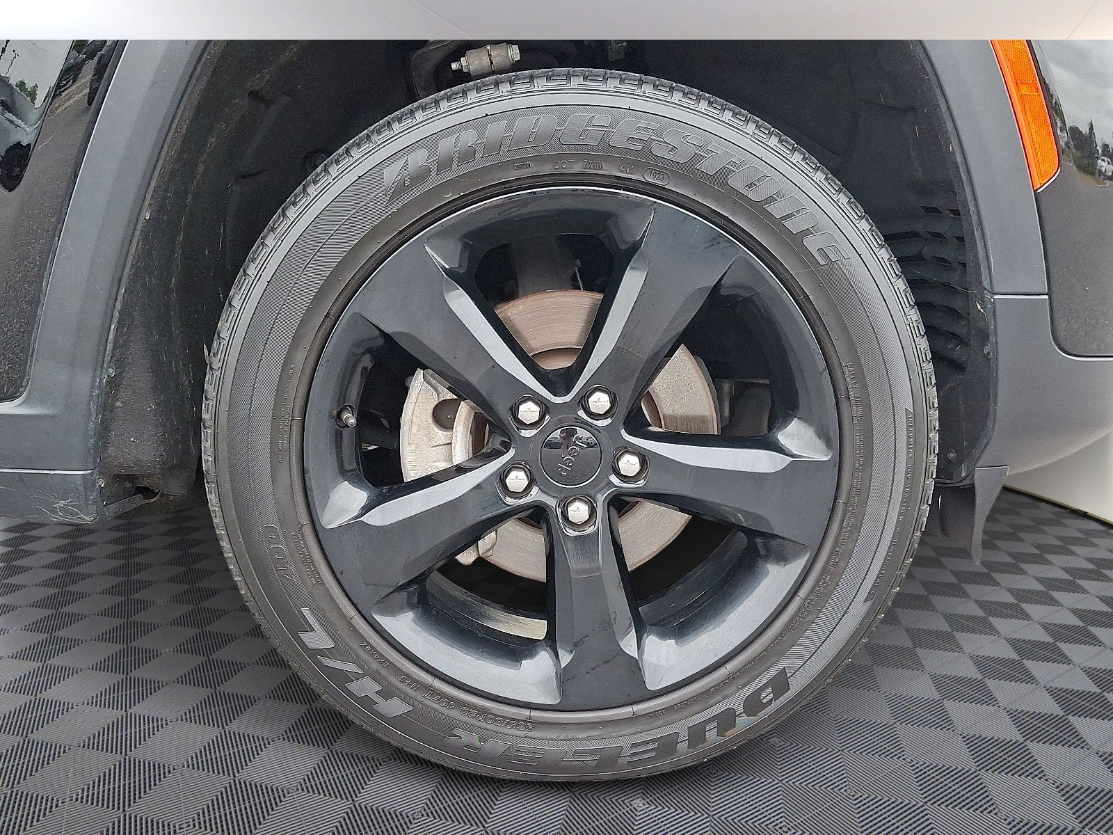 Used 2023 Jeep Grand Cherokee Altitude image 8