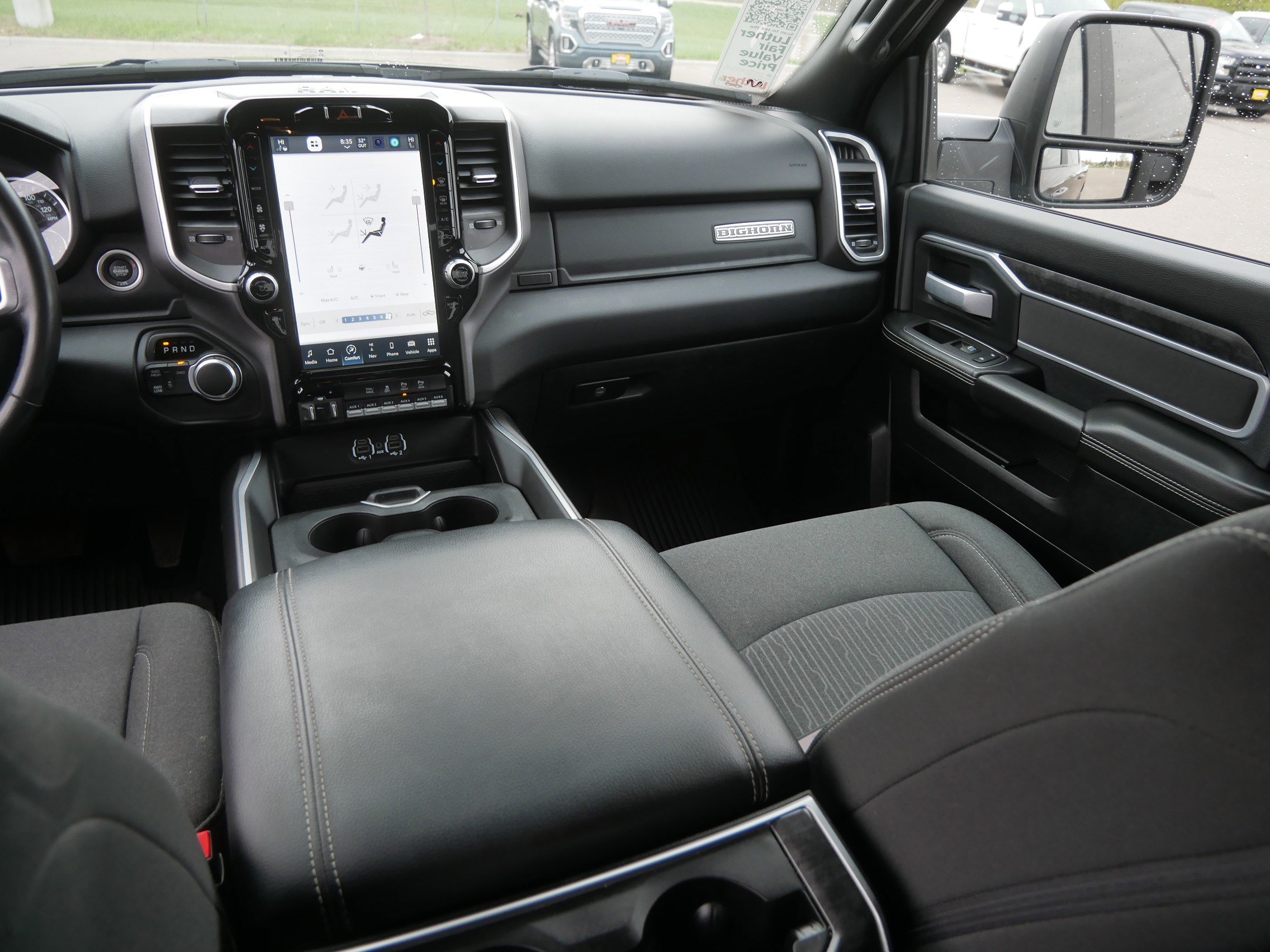 Used 2024 RAM 3500 Big Horn w/ Night Edition AWD/4WD image 11