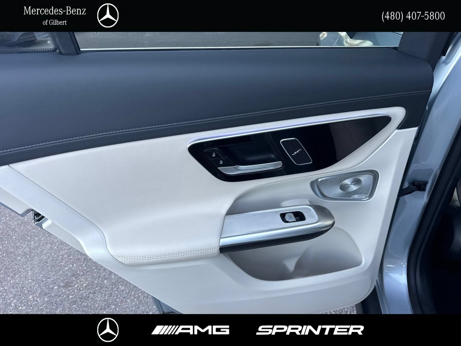 Used 2024 Mercedes-Benz GLC 300 4MATIC image 22