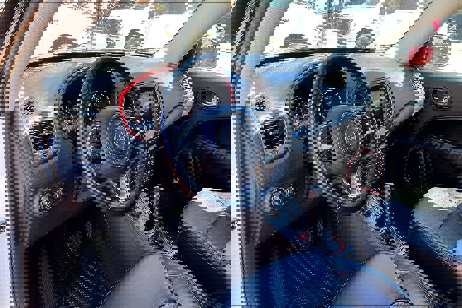 Used 2019 Jeep Compass Trailhawk w/ Leather Interior Group image 18