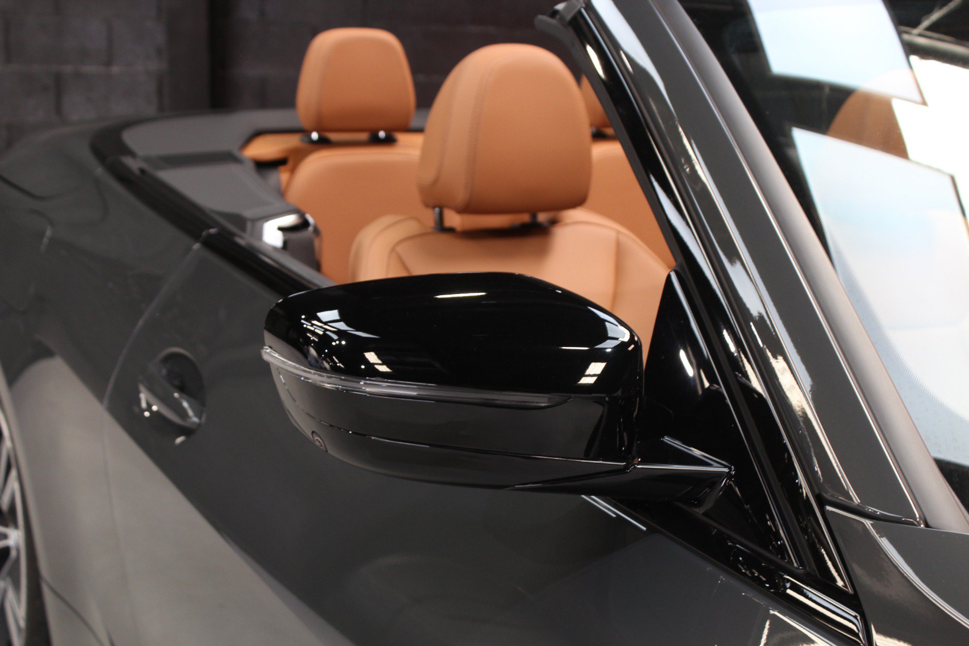 Used 2024 BMW M440i Convertible w/ Premium Package RWD image 33