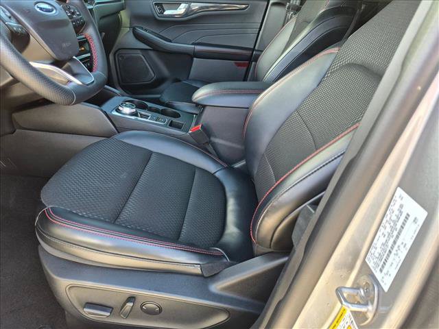 Certified 2024 Ford Escape ST-Line w/ Tech Pack #1 AWD/4WD image 15