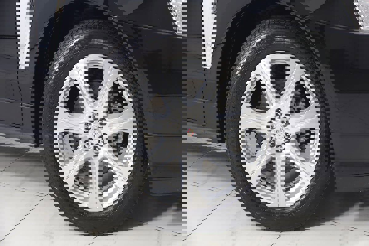 Used 2015 Cadillac SRX Performance FWD image 15