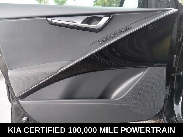 Certified 2025 Kia Niro EX Touring FWD image 21