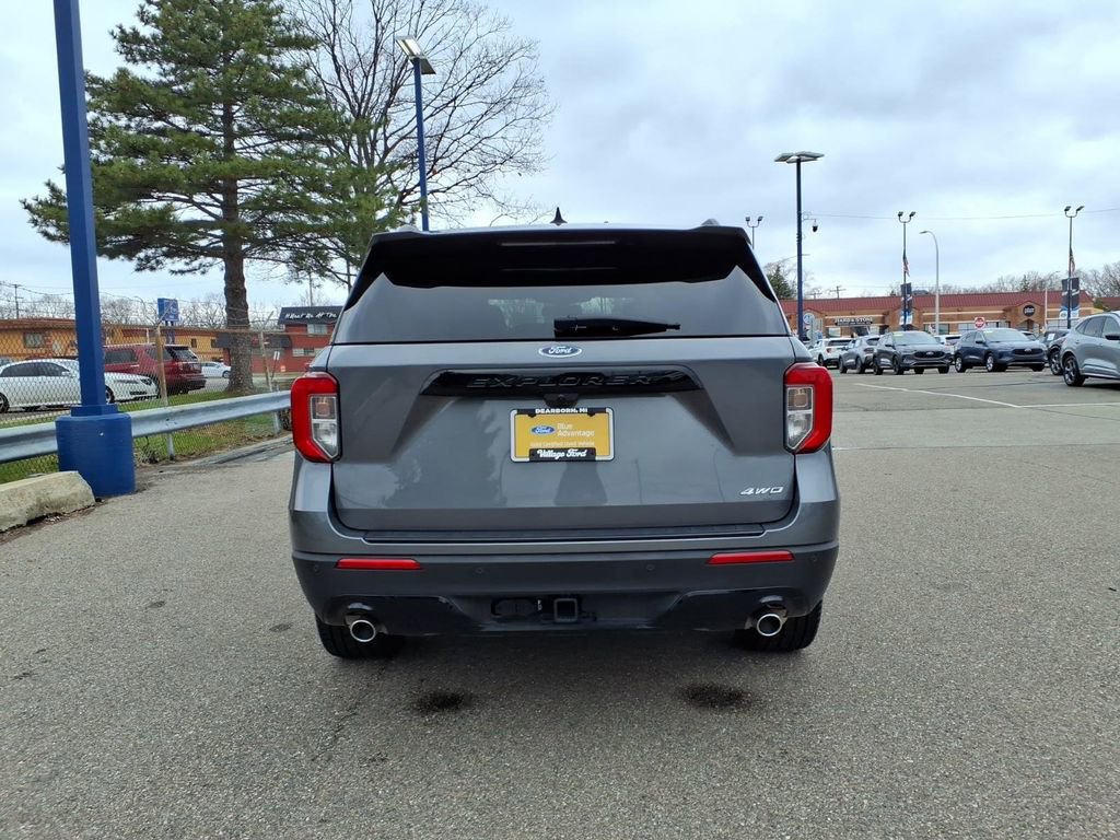 Used 2023 Ford Explorer ST-Line w/ Class IV Trailer Tow Package image 7