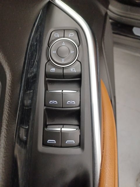 Used 2025 Cadillac XT4 Sport FWD image 18