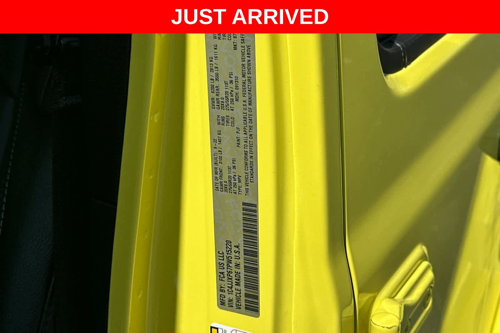 Used 2023 Jeep Wrangler Unlimited Sahara AWD/4WD image 30
