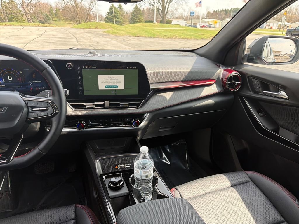 Used 2025 Chevrolet Equinox RS w/ Safety and Technology Package image 23