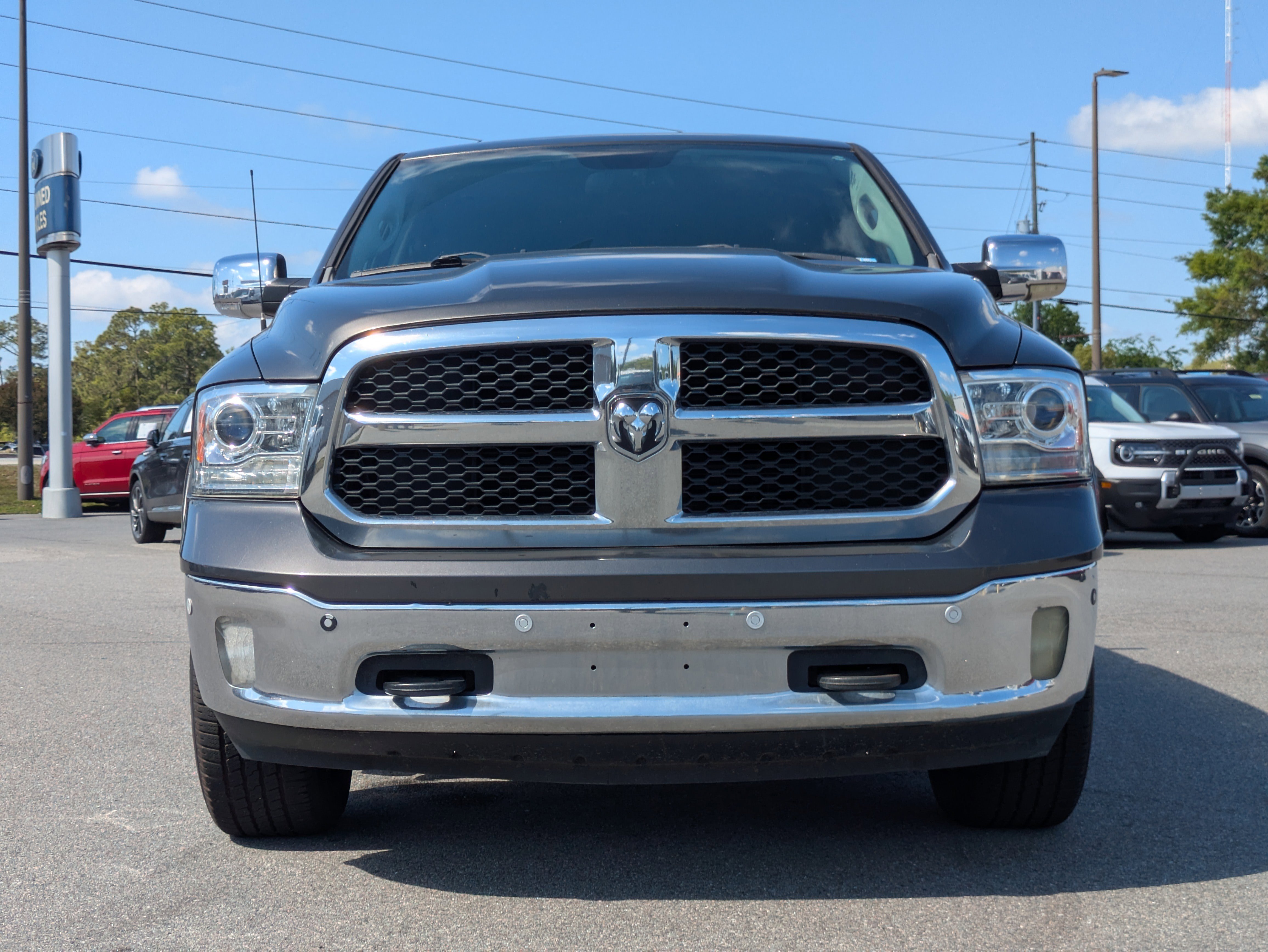Used 2018 RAM 1500 Laramie w/ Convenience Group image 9