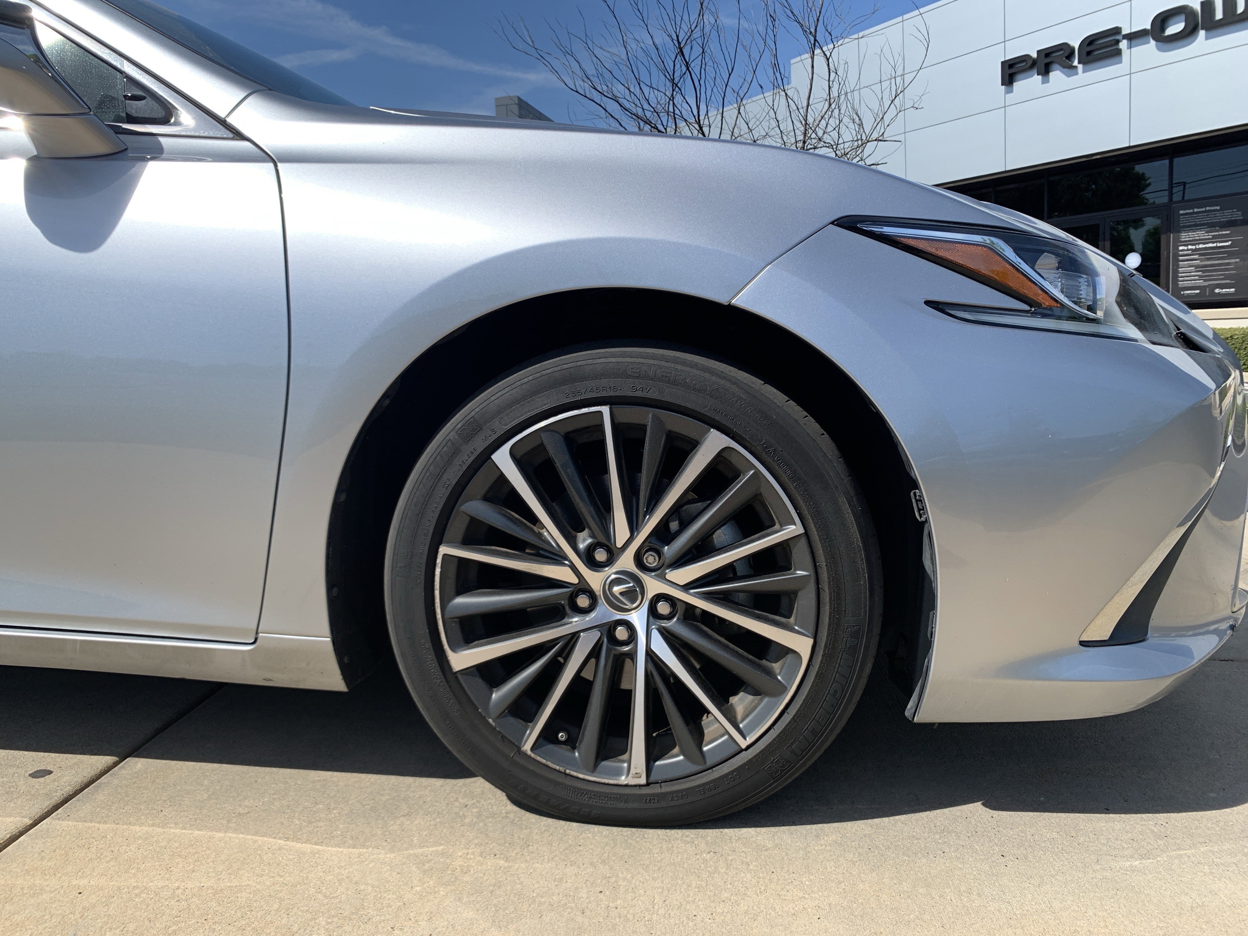Used 2023 Lexus ES 350 w/ Premium Package image 9