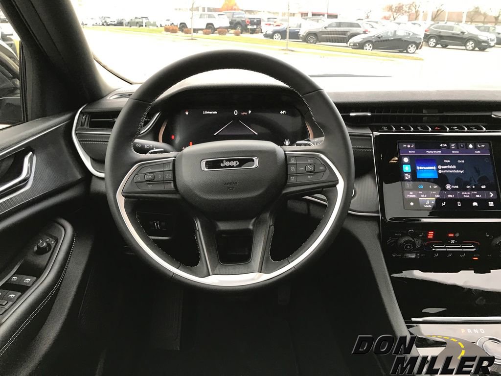 New 2025 Jeep Grand Cherokee L Altitude image 13