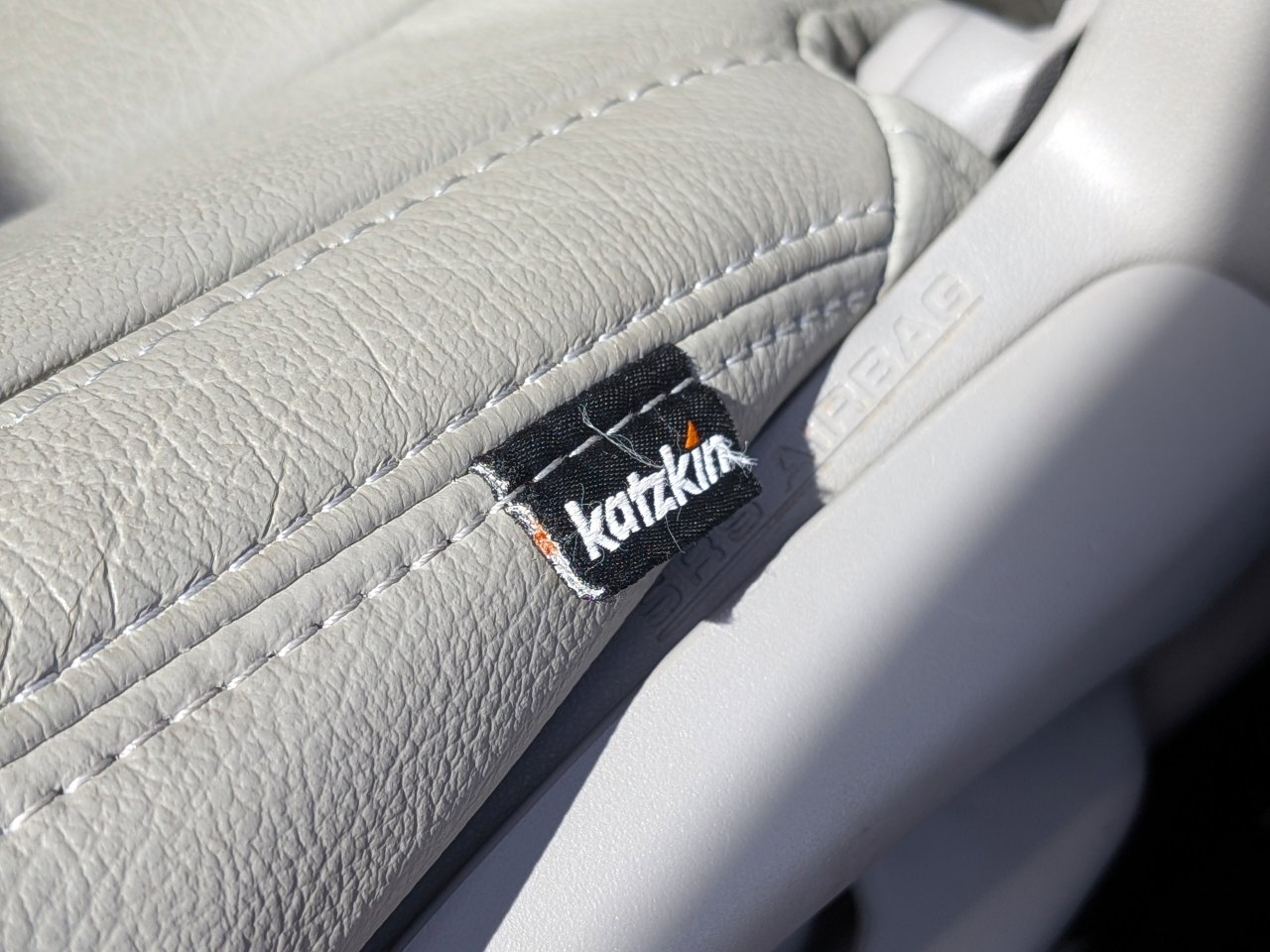 Used 2019 Toyota Highlander LE w/ Carpet Mat Package (TMS) AWD/4WD image 20