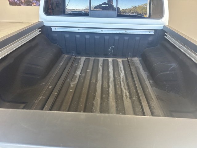 Used 2021 Nissan Frontier PRO-4X w/ Pro-4x Utility Package image 19