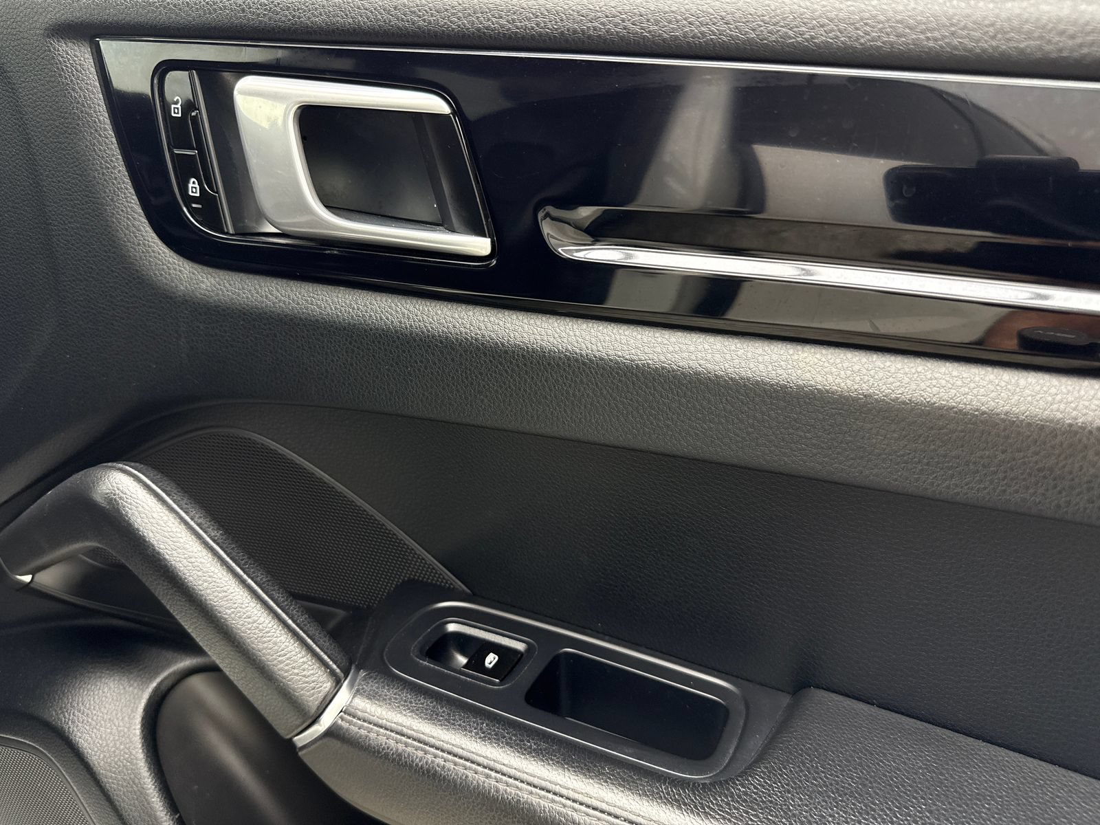 Used 2019 Porsche Cayenne AWD/4WD image 45