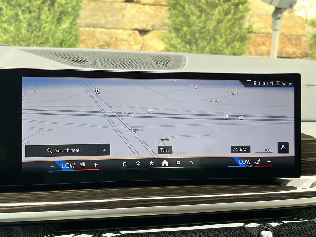 Used 2024 BMW X7 xDrive40i w/ Parking Assistance Package image 25