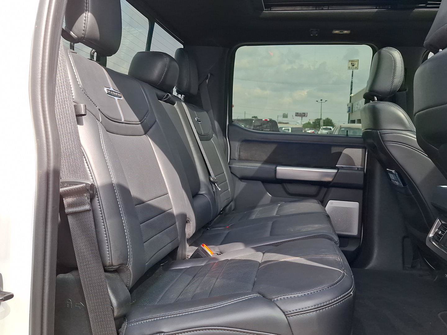 Certified 2025 Ford F450 Platinum w/ FX4 Off-Road Package AWD/4WD image 33