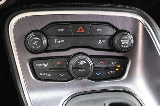 Used 2016 Dodge Challenger SXT w/ Driver Convenience Group RWD image 22