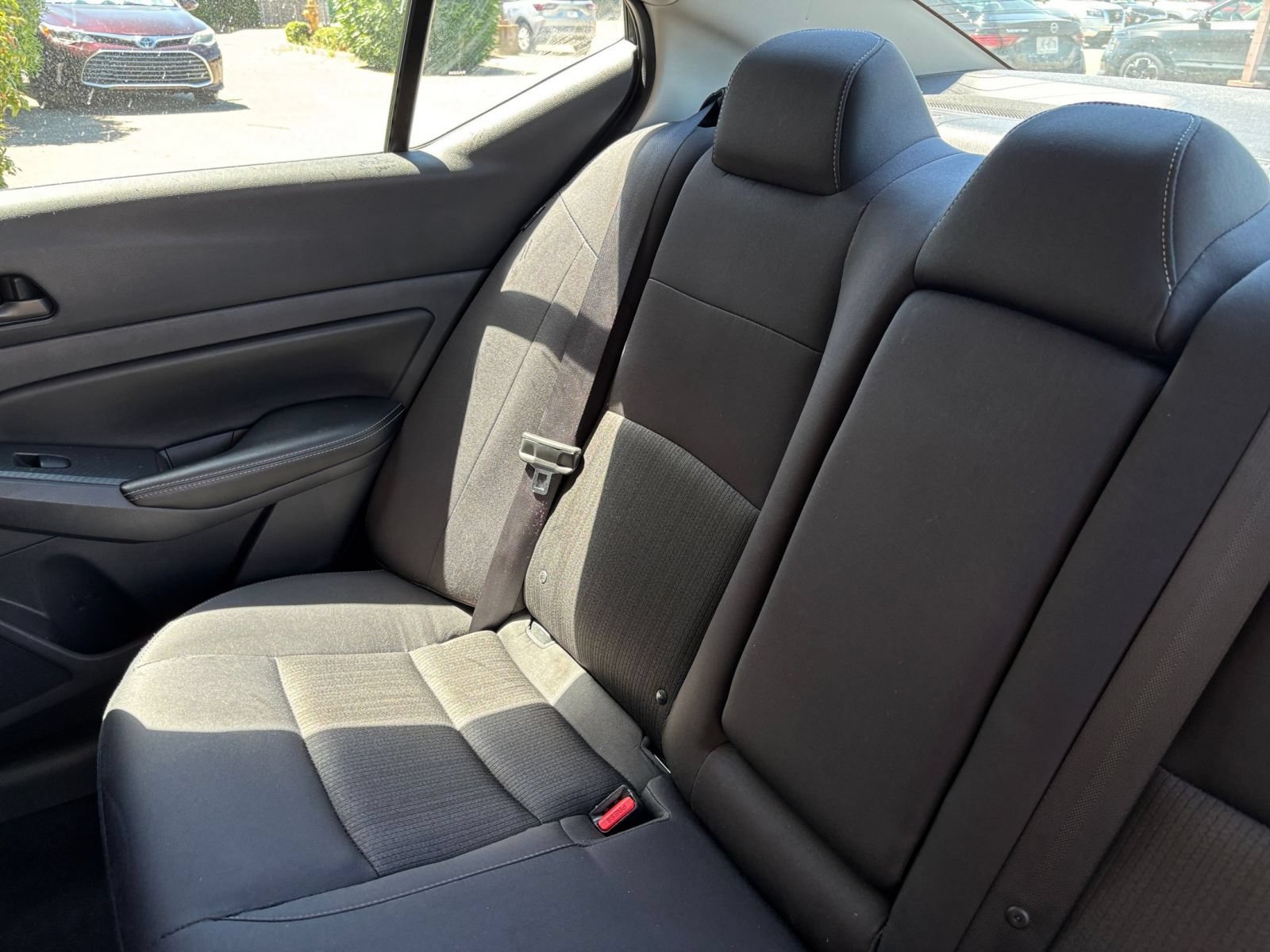 Used 2025 Nissan Altima 2.5 SV FWD image 40
