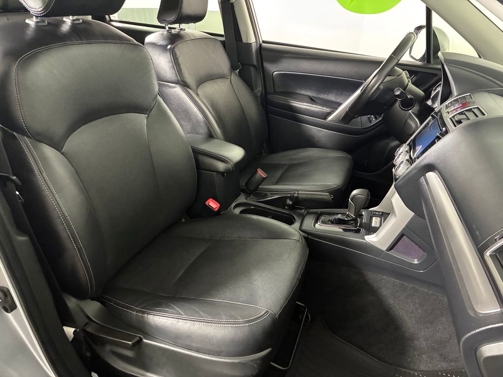 Used 2016 Subaru Forester 2.5i Touring w/ Eyesight & Navigation System image 28
