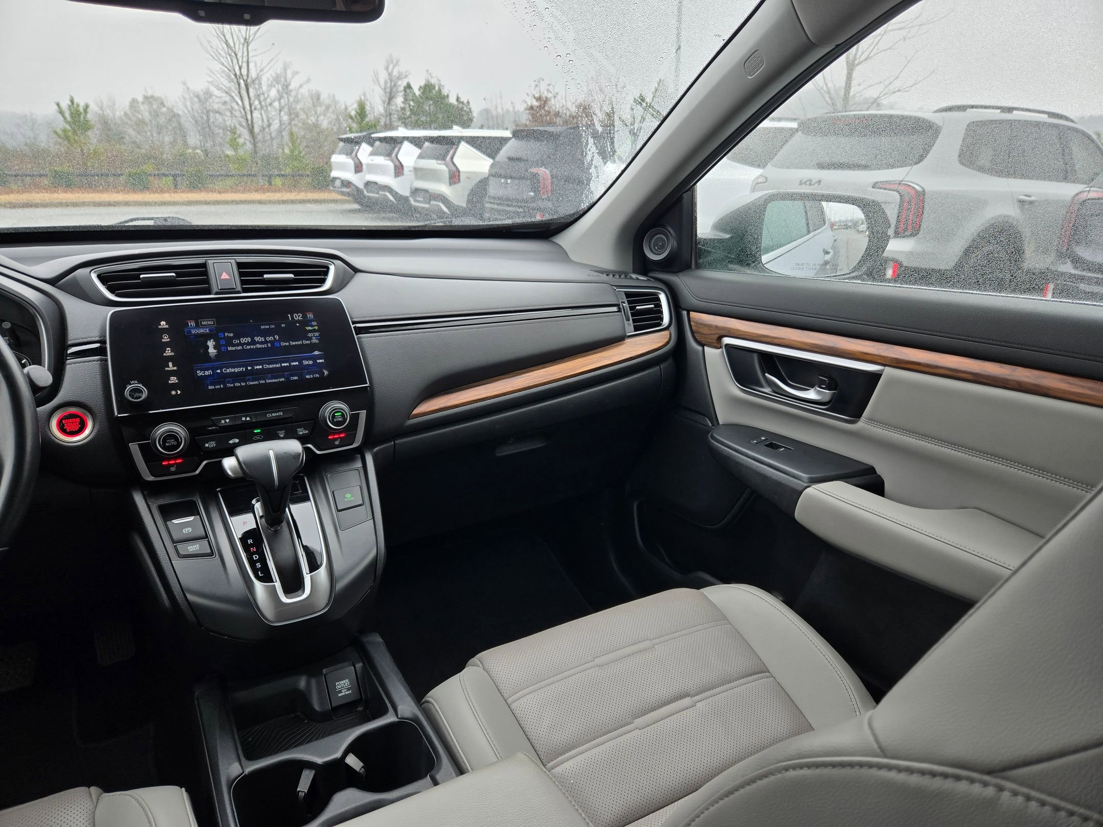 Used 2018 Honda CR-V Touring image 11