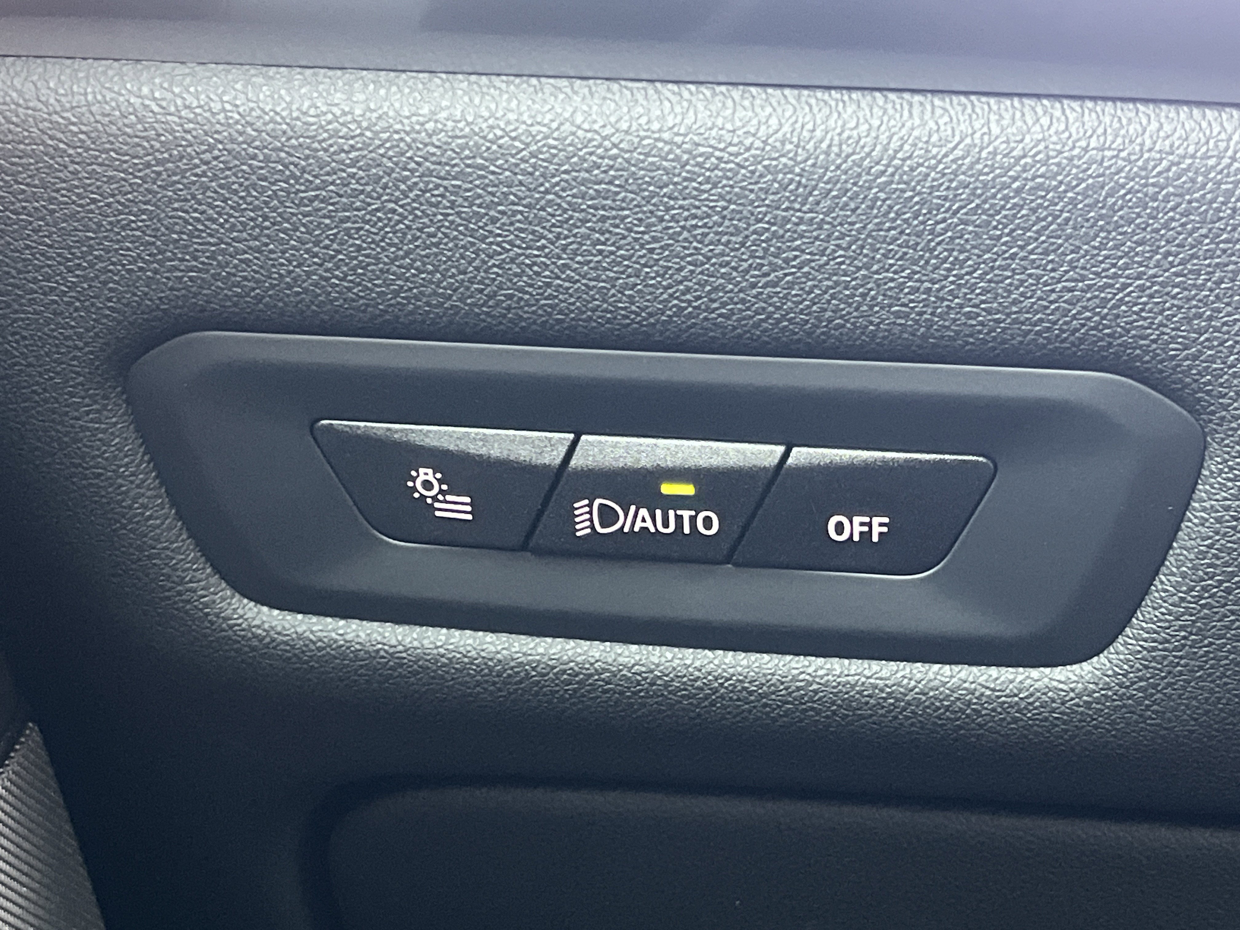 Used 2026 BMW X5 xDrive40i image 16