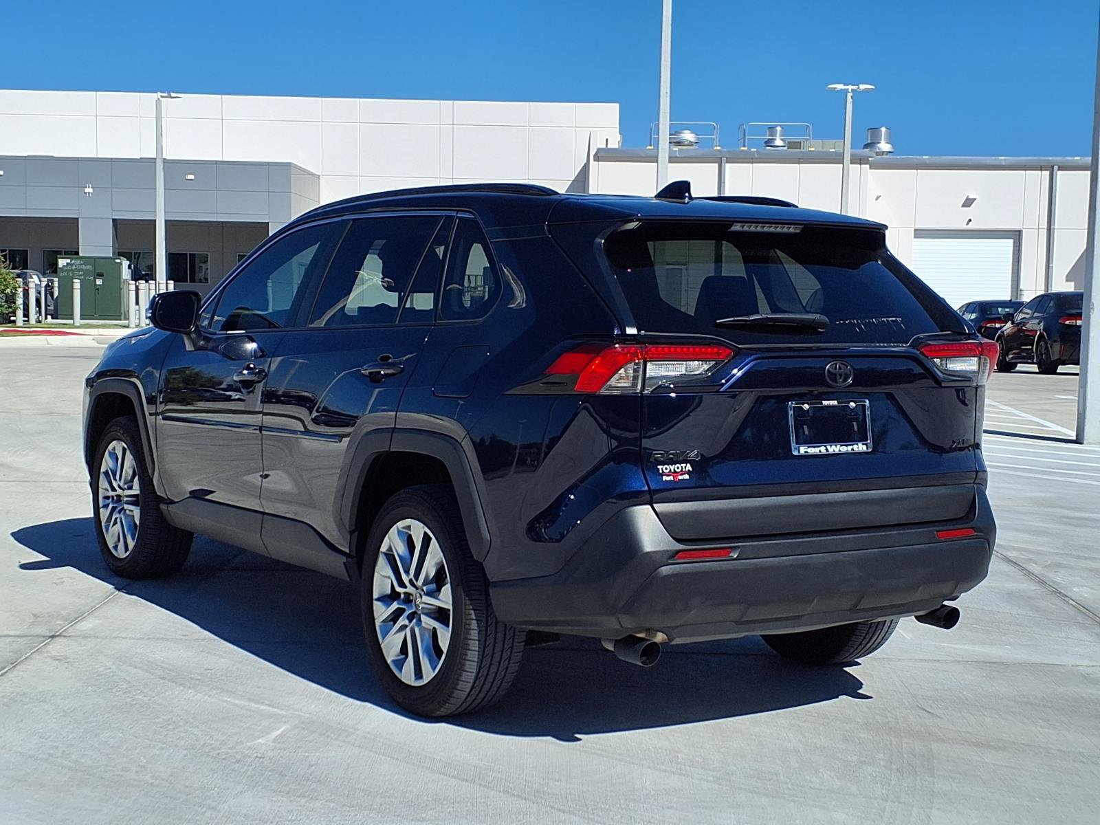 Used 2025 Toyota RAV4 XLE Premium FWD image 7