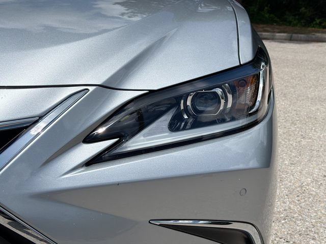 Used 2023 Lexus ES 350 w/ Premium Package FWD image 9
